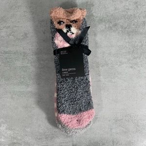 3/$20 Free Press 2 Pair Fuzzy Socks SZ 6-10.5